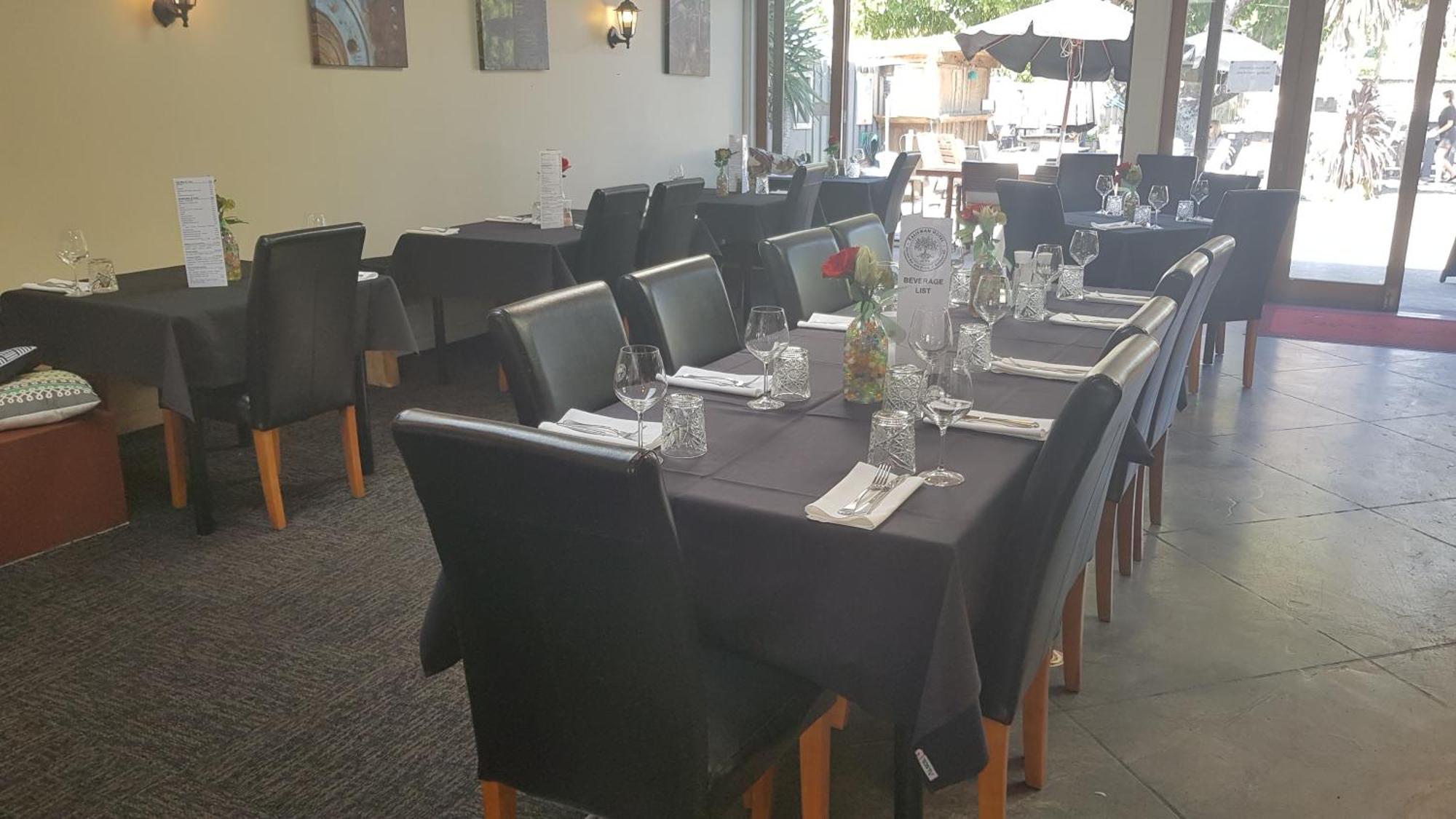 Talisman Hotel&Restaurant Katikati Bagian luar foto